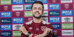 开云平台-曾给莱曼、阿穆尼亚、什琴斯尼打替补 40岁法比安斯基重回西汉姆