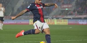 开云体育-罗马诺：尽管新月有正式接触，但博洛尼亚从未想过放卡斯特罗